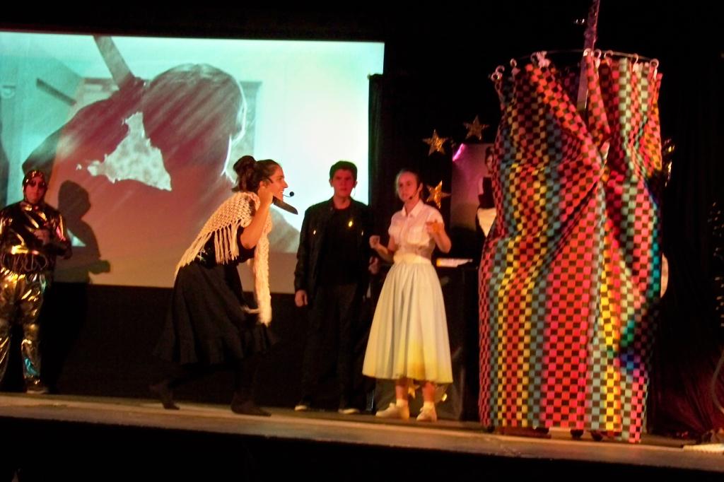 03  Al Otro Lado (Plaza Reloj) (21)